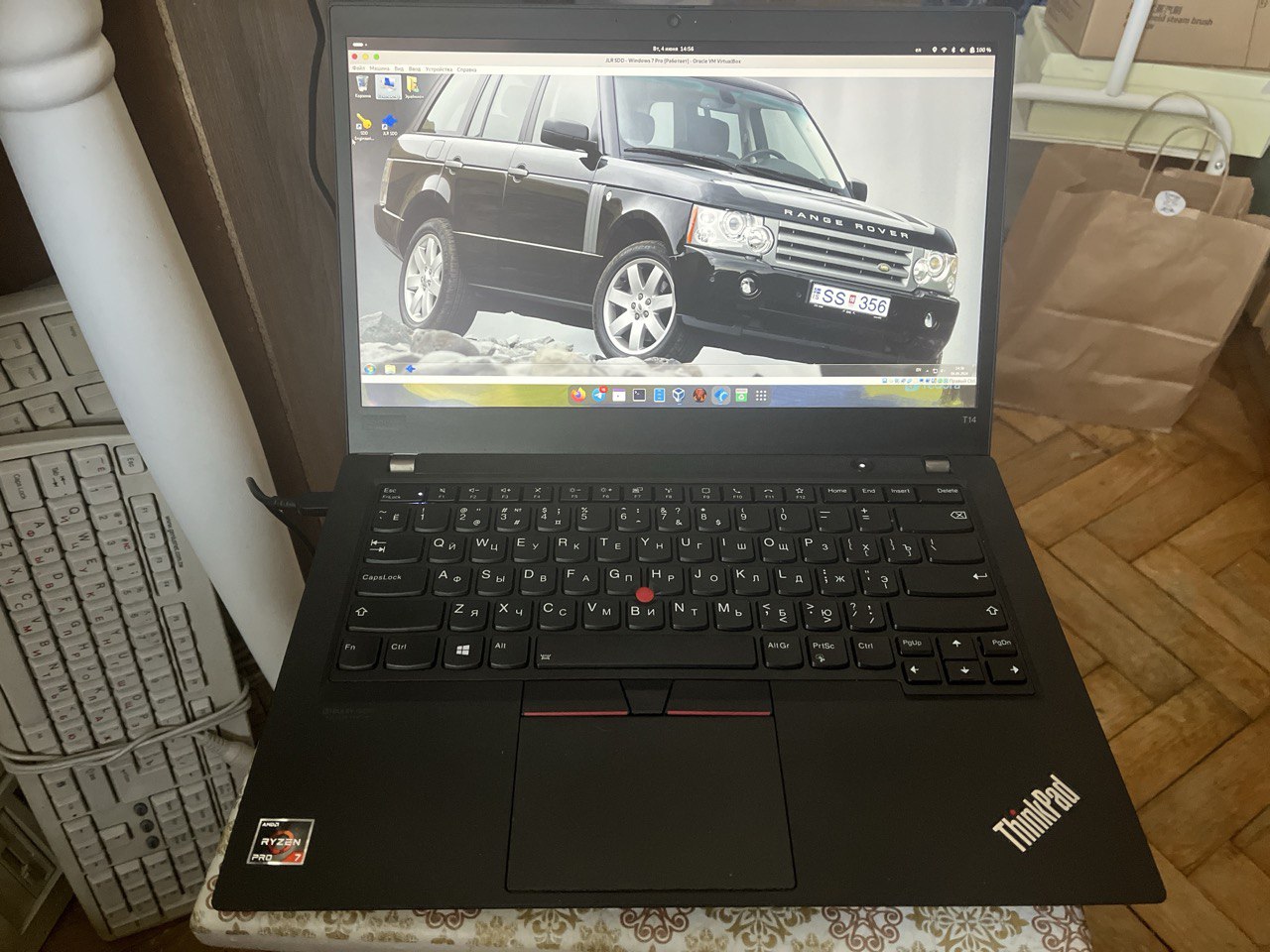 Lenovo Thinkpad T14 Gen.1 – последний ‭«боевой‭» ThinkPad автора. Фото из семейного архива.
